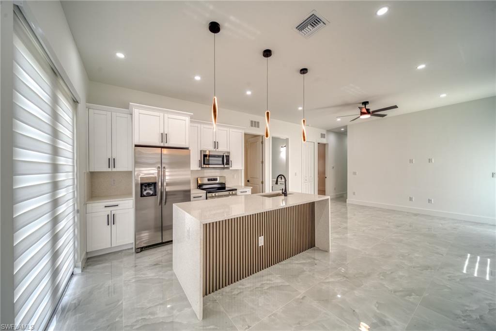 3415 Judy Ave N Property Photo 12
