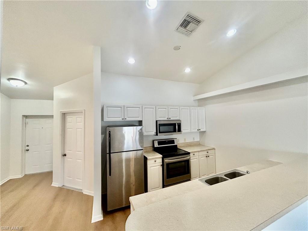 3301 Skyline Blvd 3301 Property Photo 2