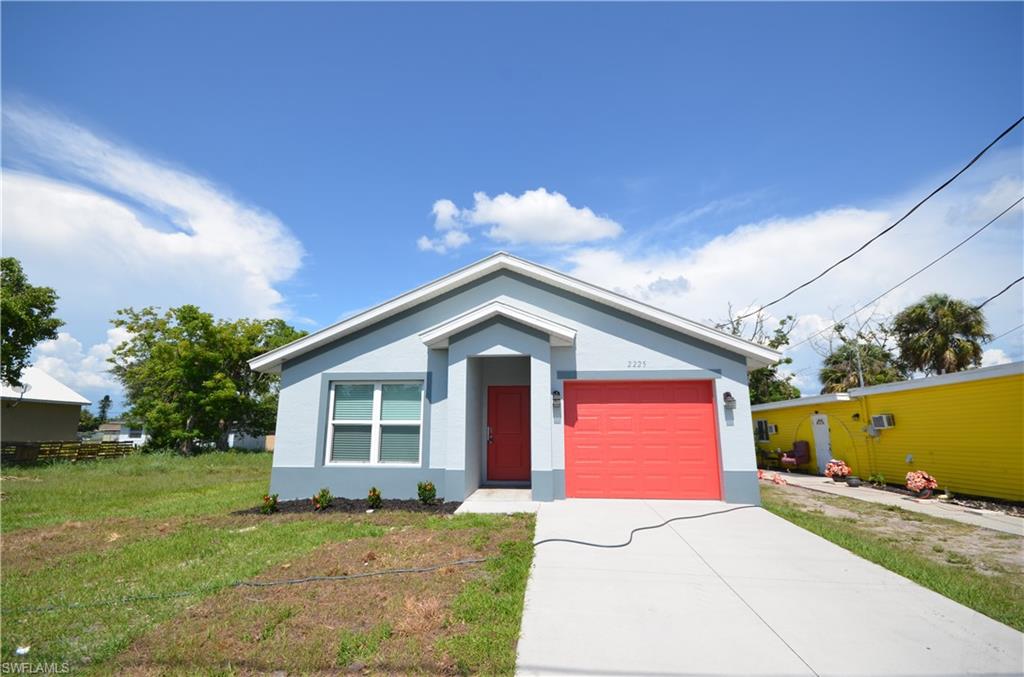 2225 Carver AVE Property Photo 1