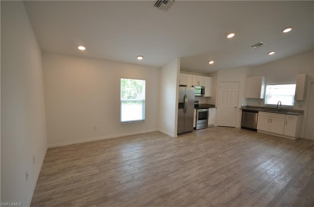 2225 Carver Ave Property Photo 11