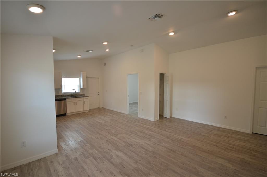 2225 Carver Ave Property Photo 12