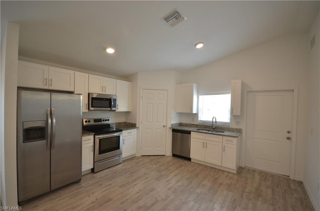 2225 Carver Ave Property Photo 14