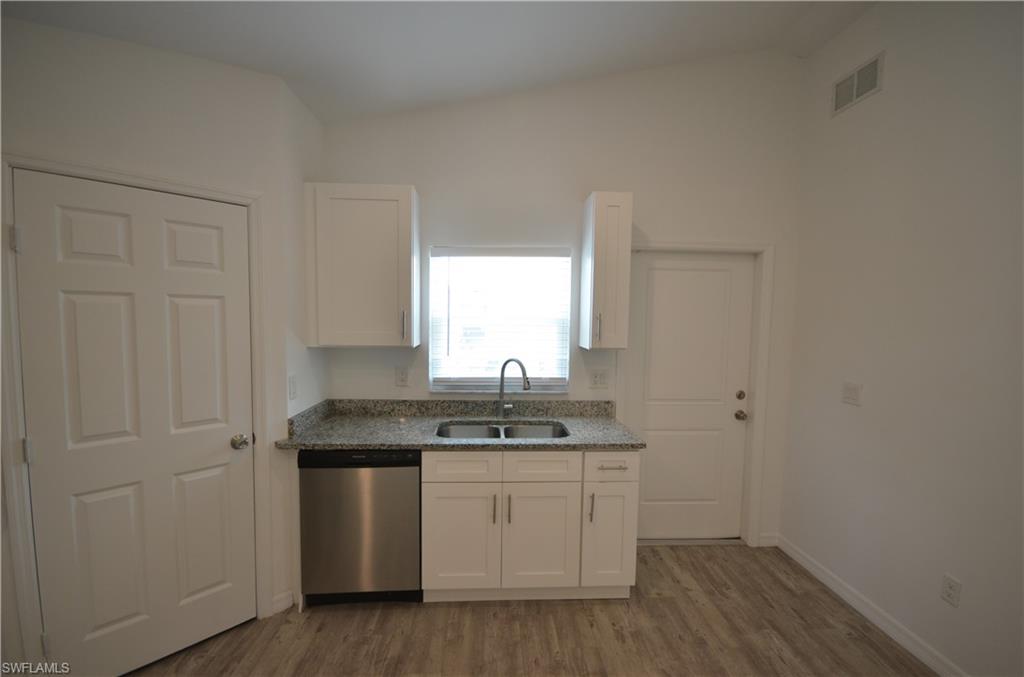 2225 Carver Ave Property Photo 16