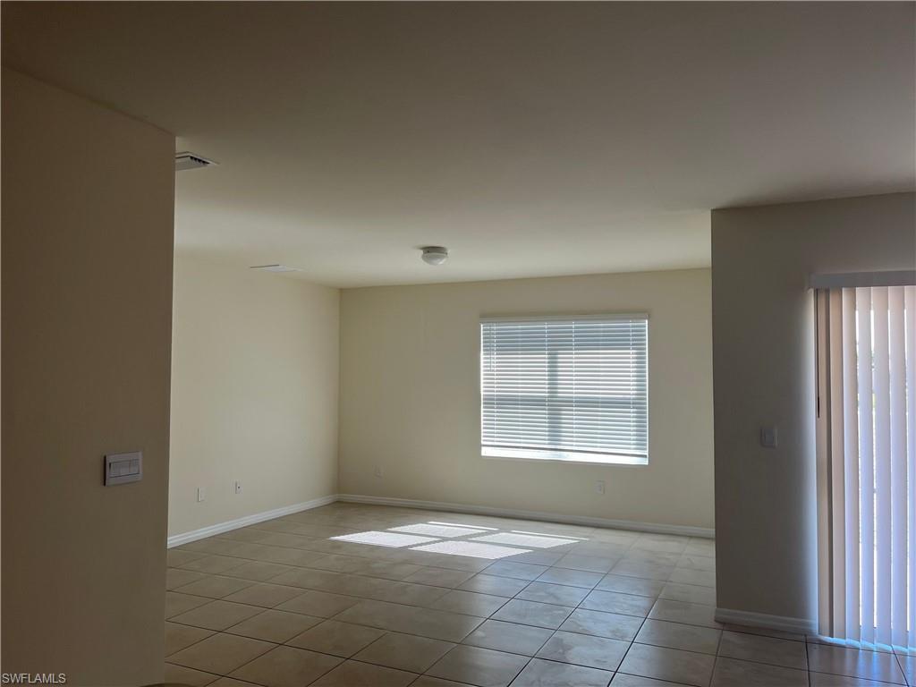 2210 Nw 11th St Property Photo 5