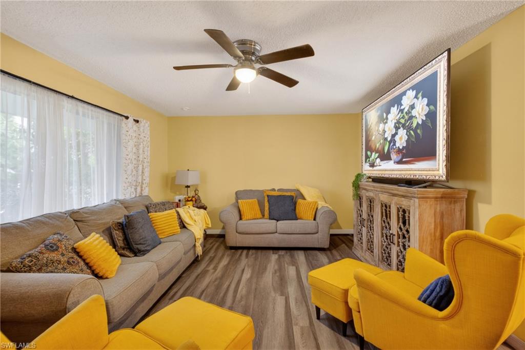 208 Redcliff Ave Property Photo 8