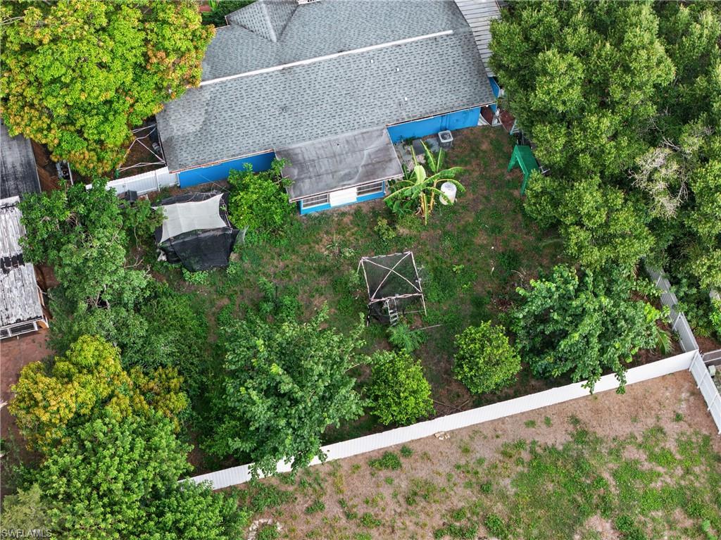 208 Redcliff Ave Property Photo 20