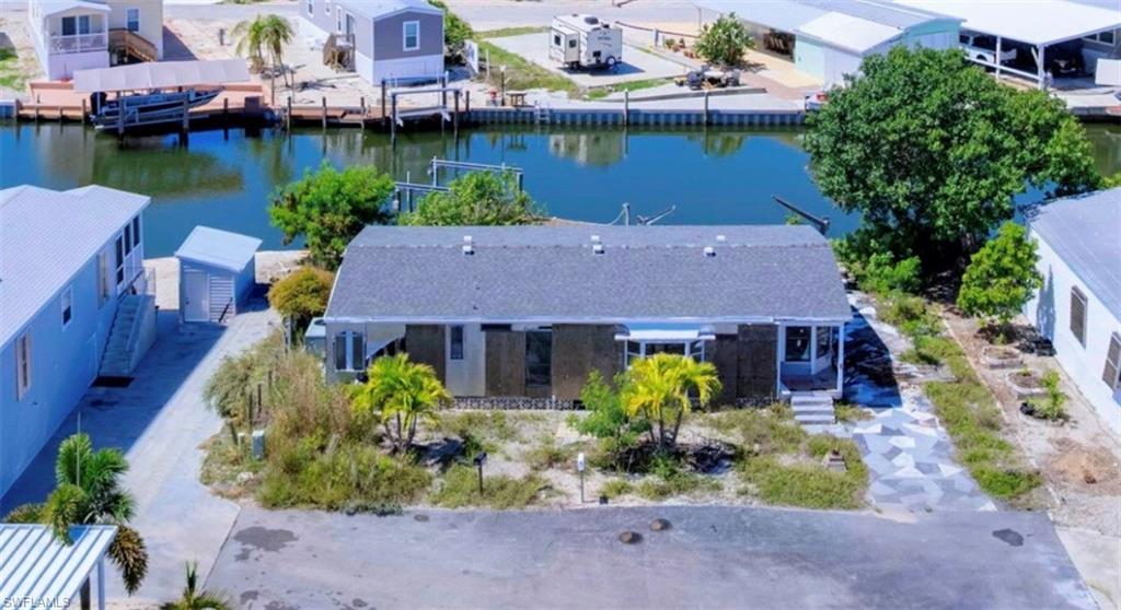 2920 Harpoon Ln Property Photo 2