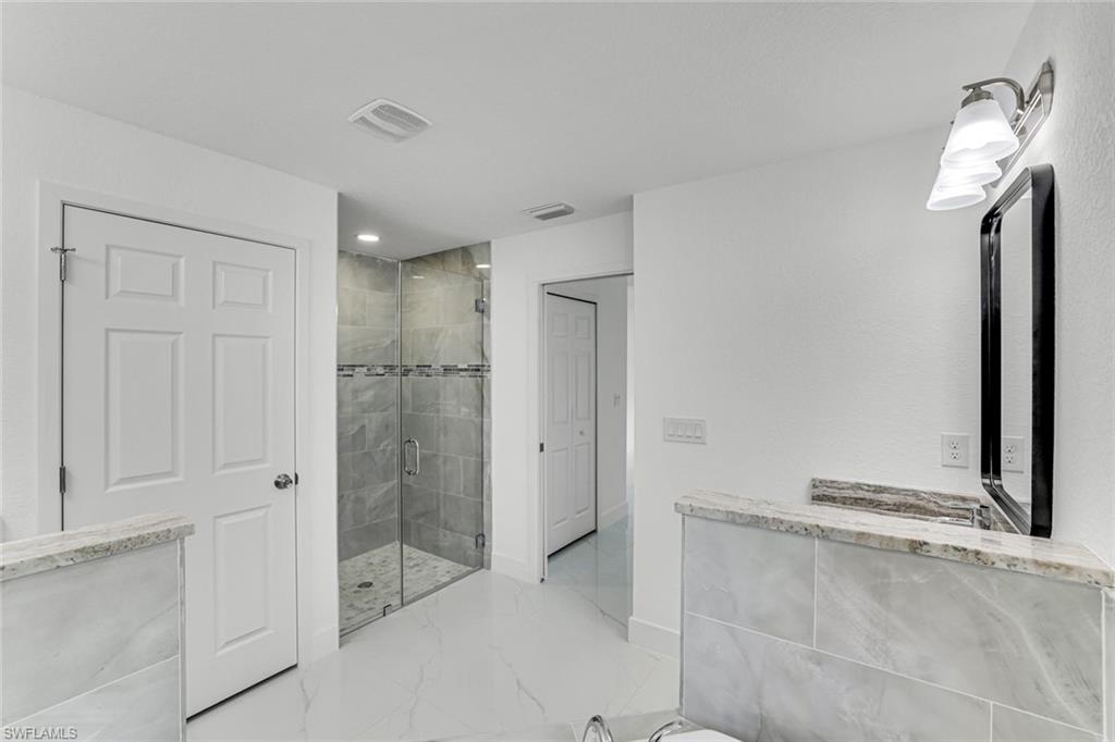 2702 50th St Sw Property Photo 12