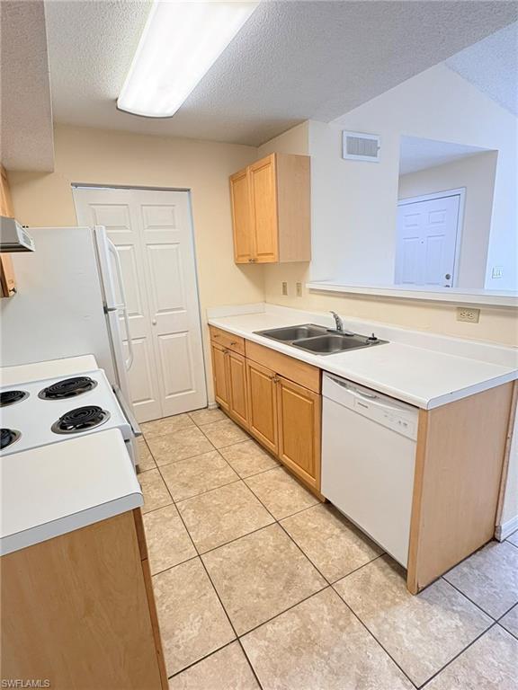 12630 Equestrian Cir 1804 Property Photo 10