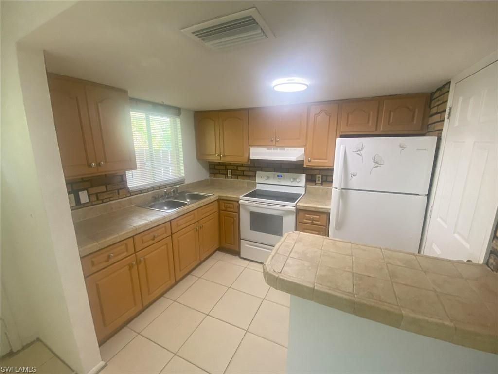 2920 Jackson St Property Photo 2