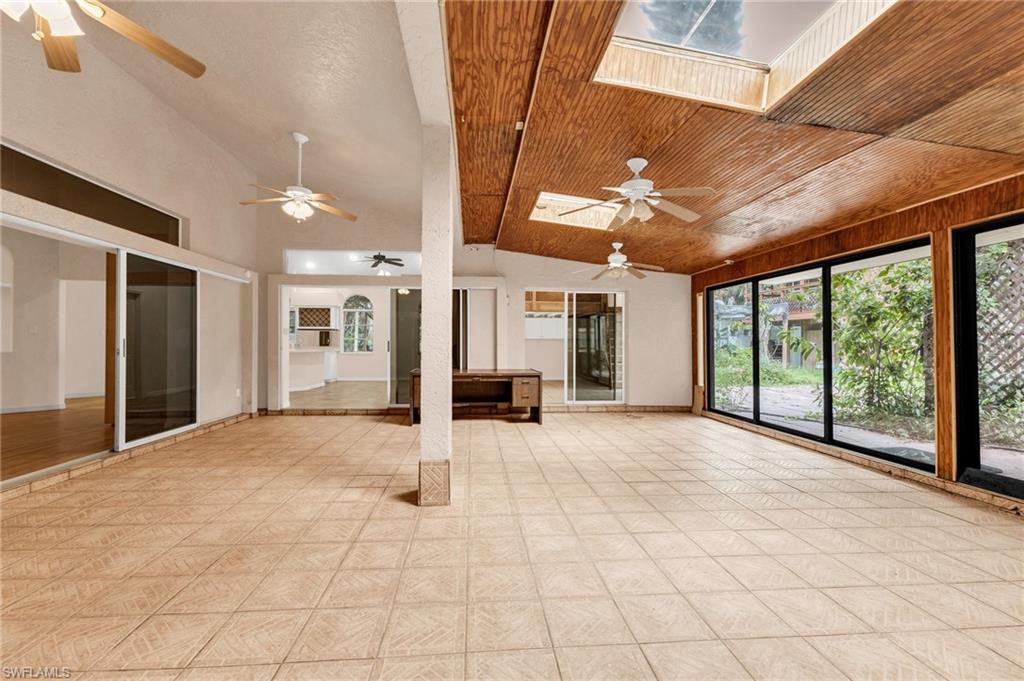 4056 Gingold St Property Photo 8