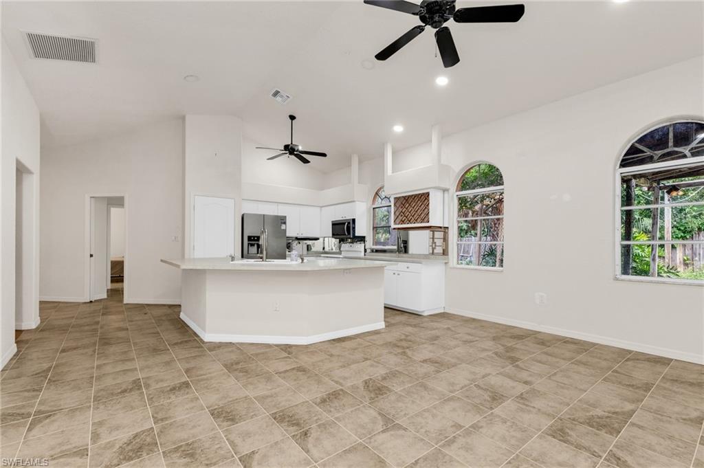 4056 Gingold St Property Photo 18