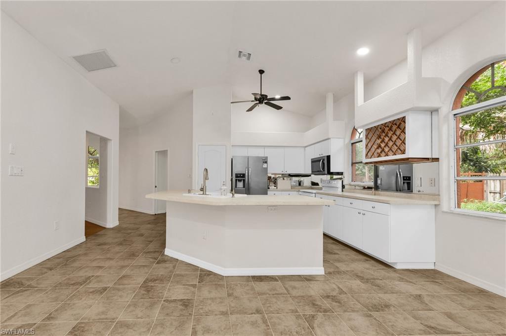 4056 Gingold St Property Photo 19
