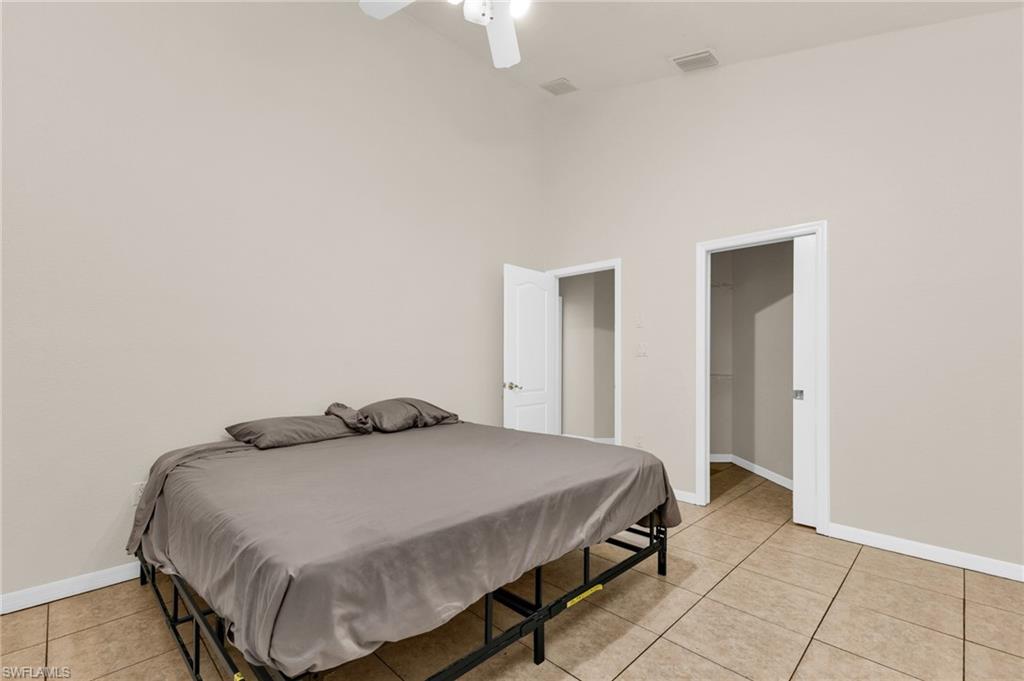4056 Gingold St Property Photo 29