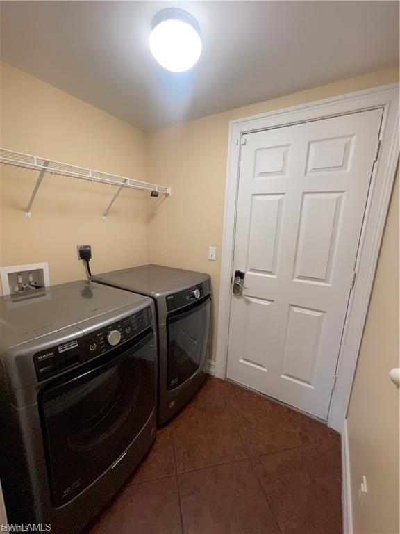 2427 Ashbury Cir Property Photo 14
