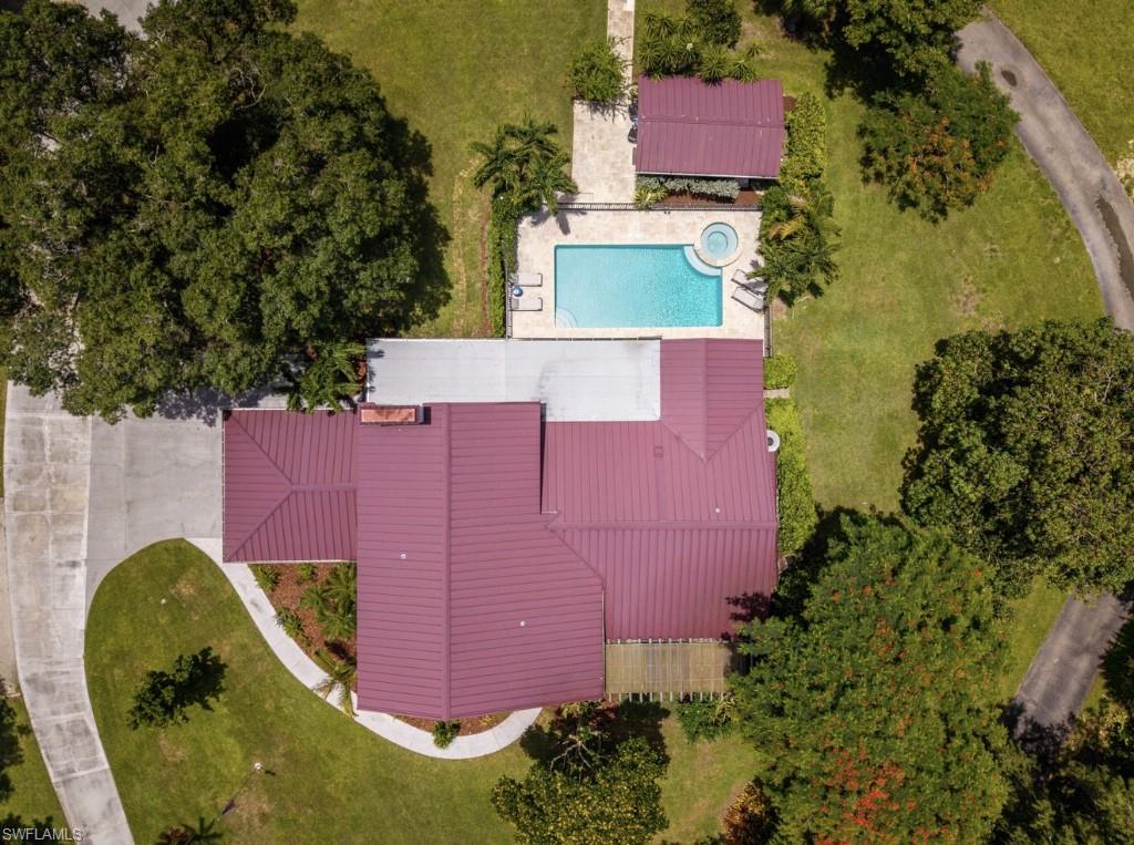 6100 Dogwood Way Property Photo 4