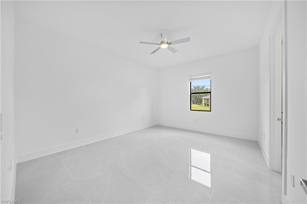 1502 Gretchen Ave S Property Photo 3