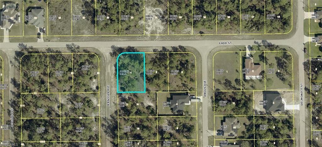 662 Ladd ST Property Photo 1