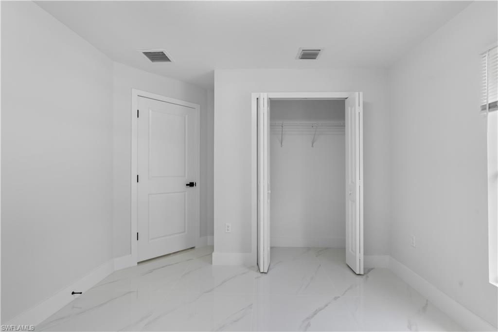 1055 Asther St E Property Photo 19