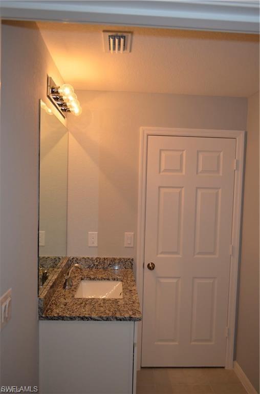 1127 Ne 10th St Property Photo 11