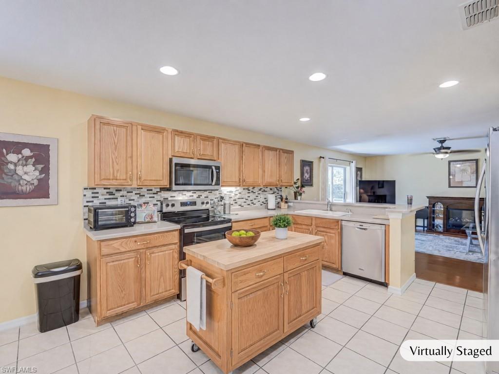 8889 Fawn Ridge Dr Property Photo 8