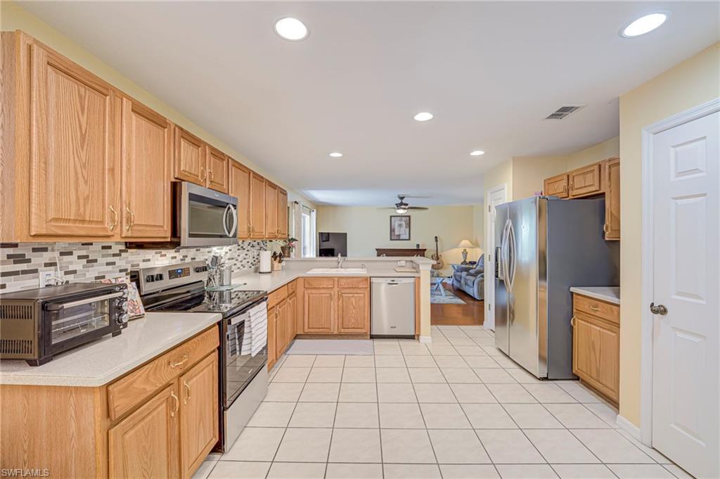 8889 Fawn Ridge Dr Property Photo 9