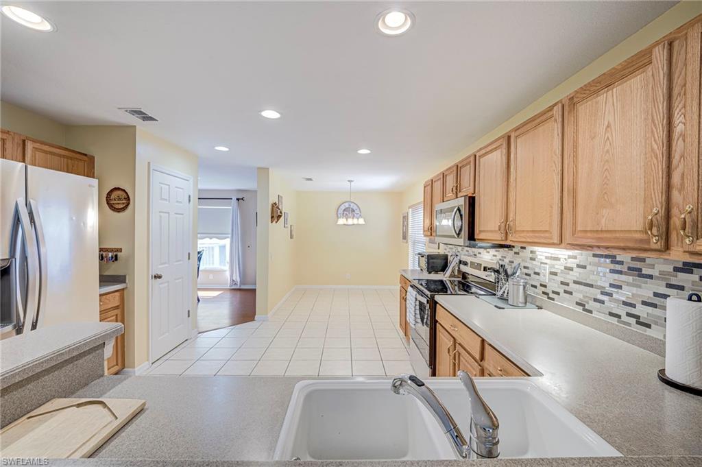 8889 Fawn Ridge Dr Property Photo 13