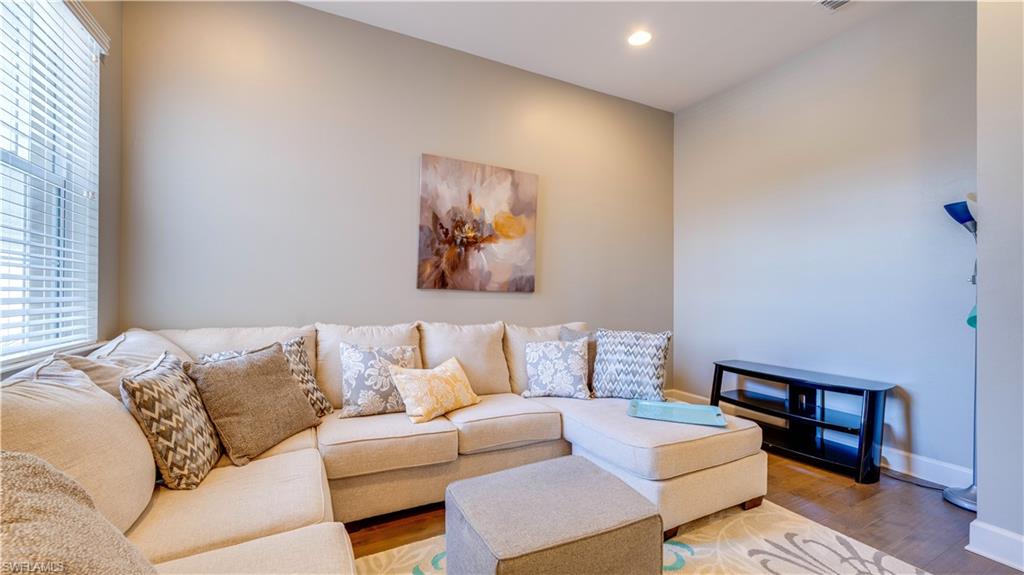 10230 Glastonbury Cir 202 Property Photo 17