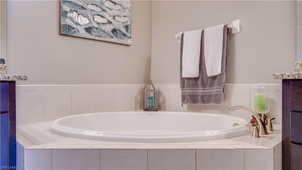 10230 Glastonbury Cir 202 Property Photo 22
