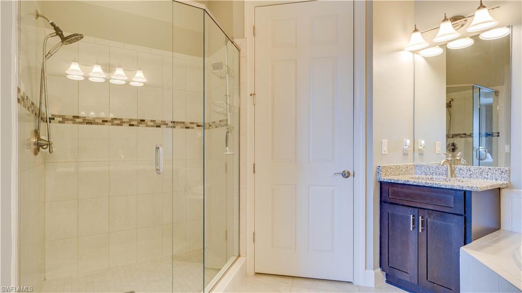 10230 Glastonbury Cir 202 Property Photo 23