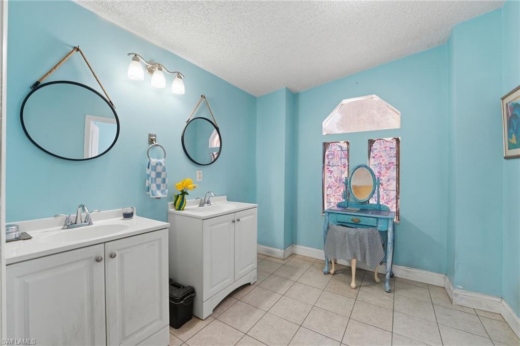 7962 Bartholomew Dr Property Photo 12
