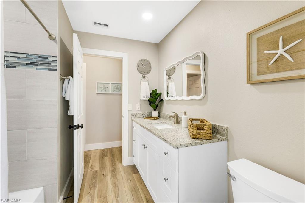 801 Sw 52nd St Property Photo 27