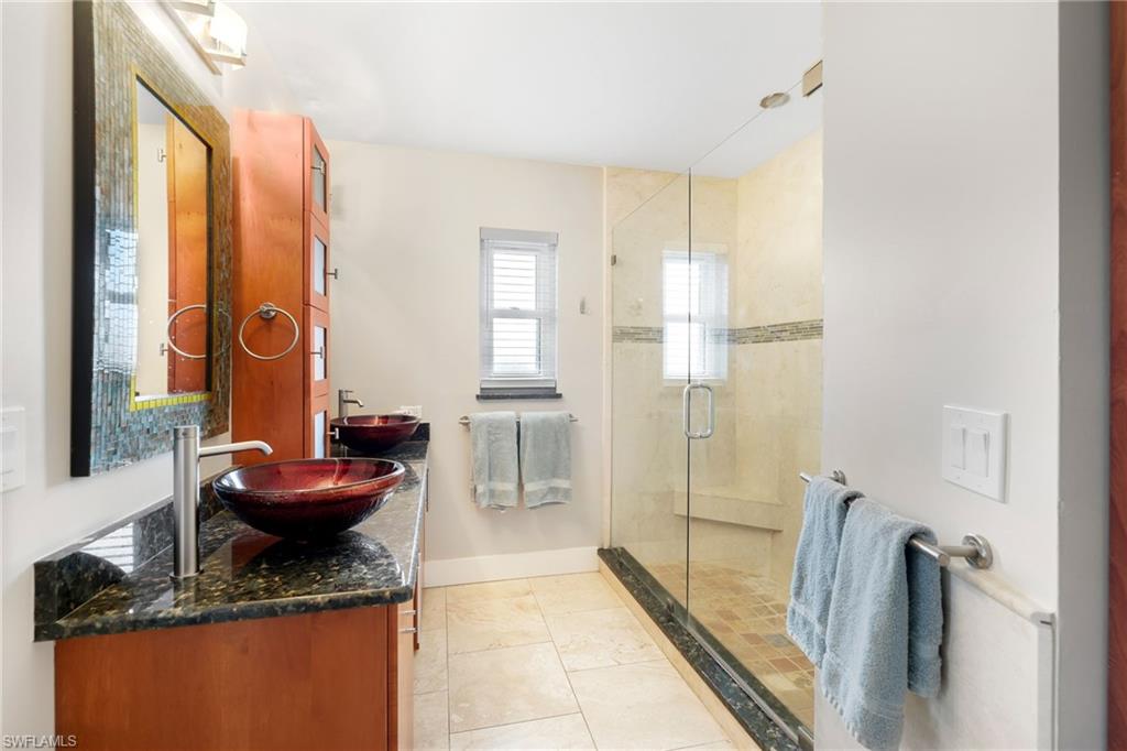 801 Sw 52nd St Property Photo 34