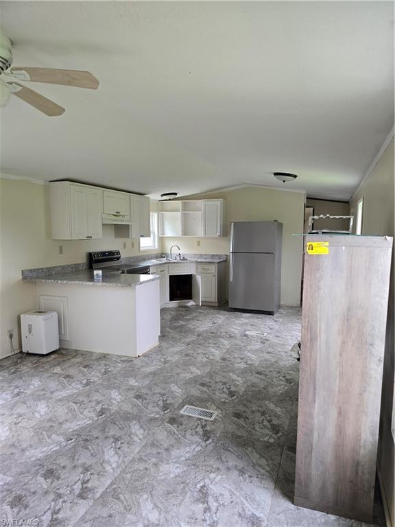 1000 Catawba Ln Property Photo 6