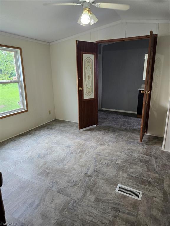 1000 Catawba Ln Property Photo 12