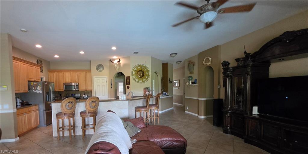 12810 Aston Oaks Dr Property Photo 5