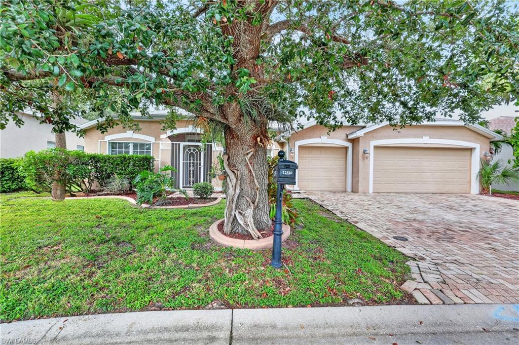12810 Aston Oaks Dr Property Photo 5