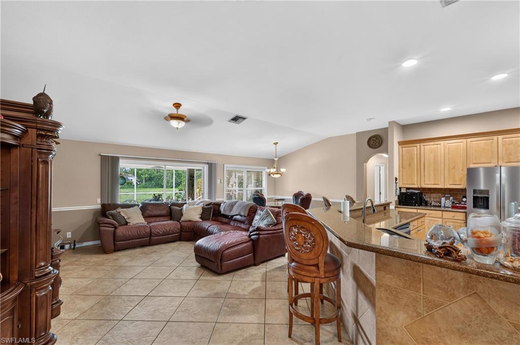 12810 Aston Oaks Dr Property Photo 20
