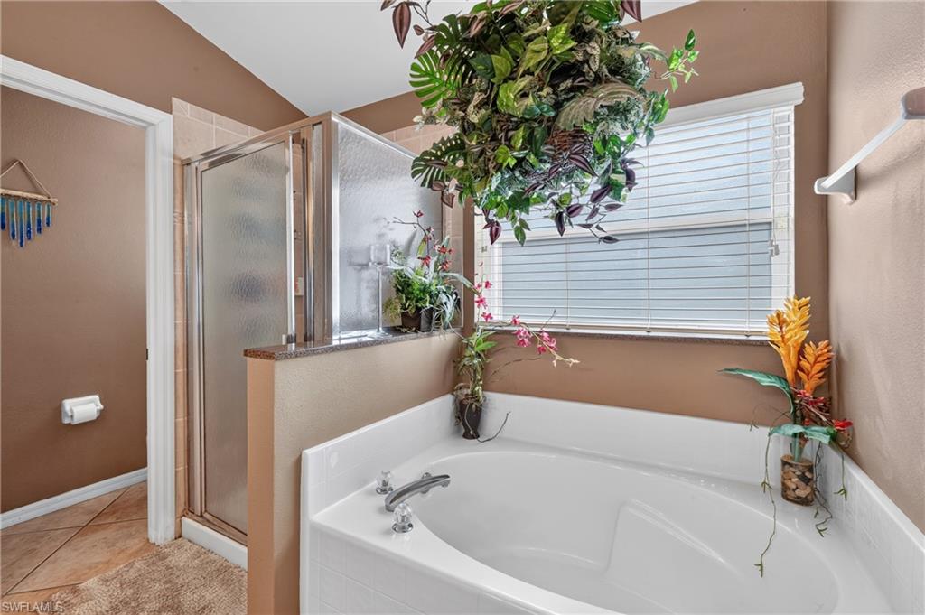 12810 Aston Oaks Dr Property Photo 25