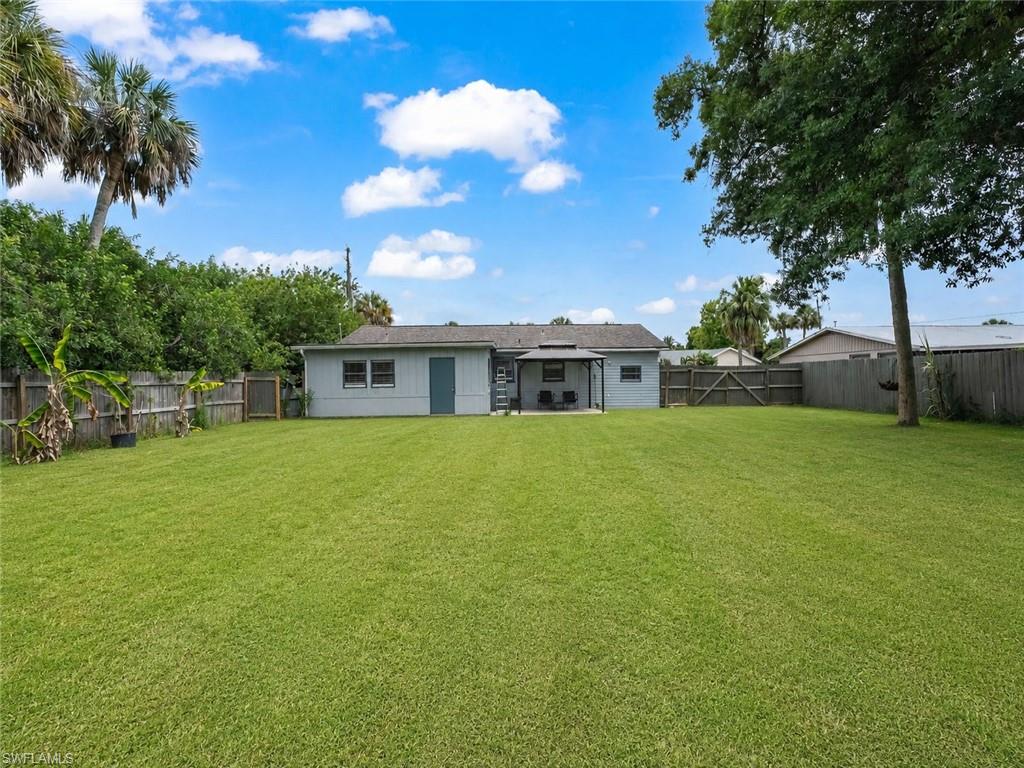 20310 Lorenzo Ave Property Photo 5