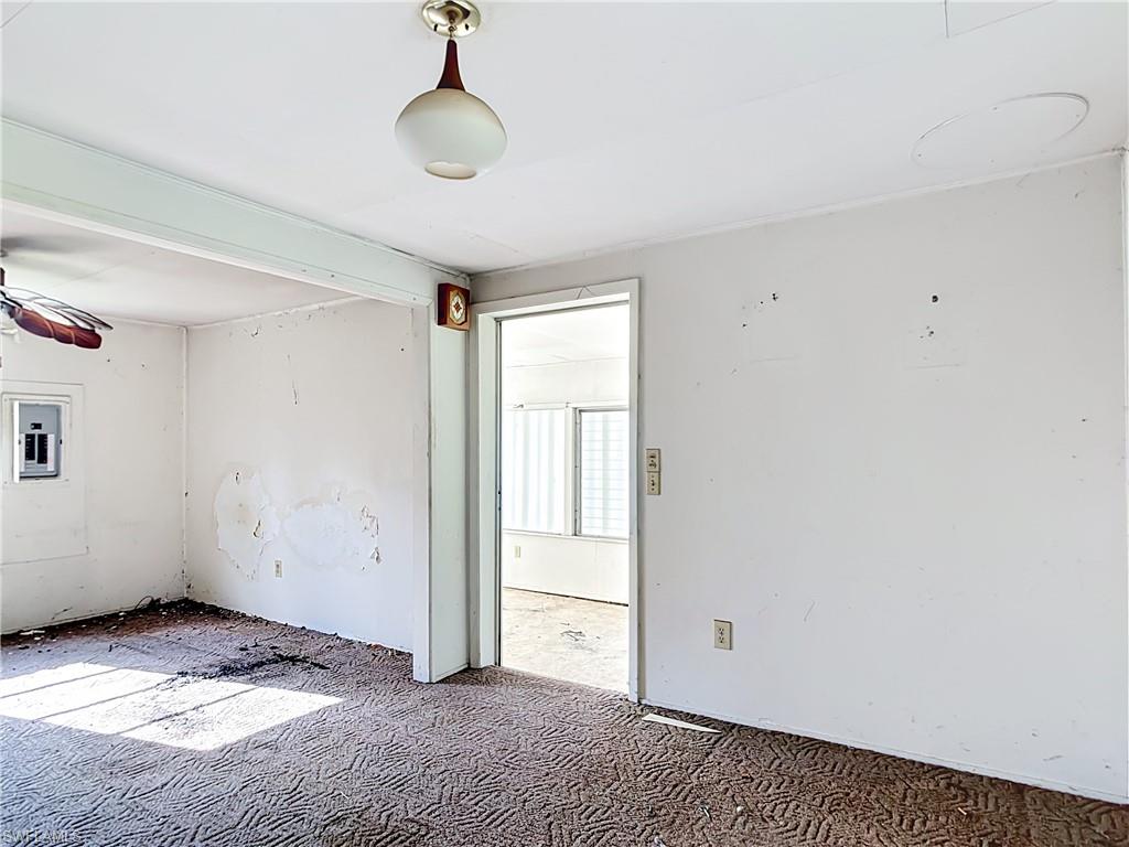 8318 Roosevelt St Property Photo 14
