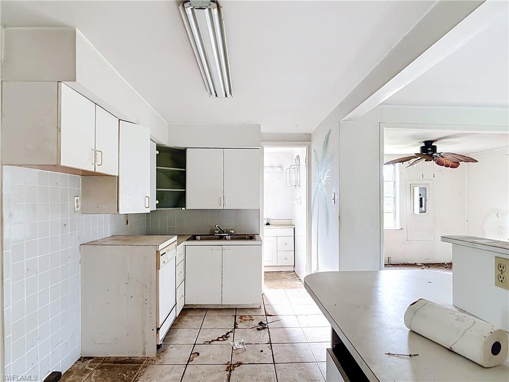 8318 Roosevelt St Property Photo 24