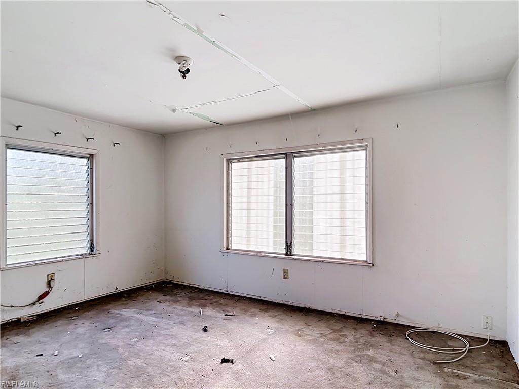 8318 Roosevelt St Property Photo 29