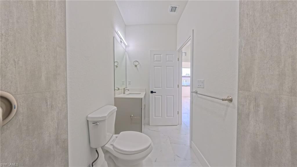 3217 65th St W Property Photo 26
