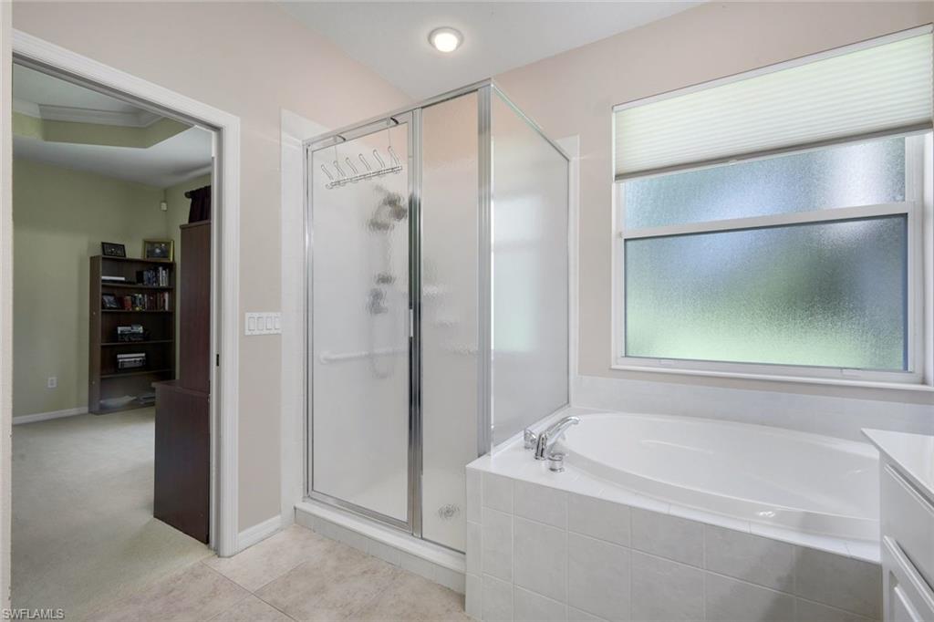 9830 Mar Largo Cir Property Photo 18