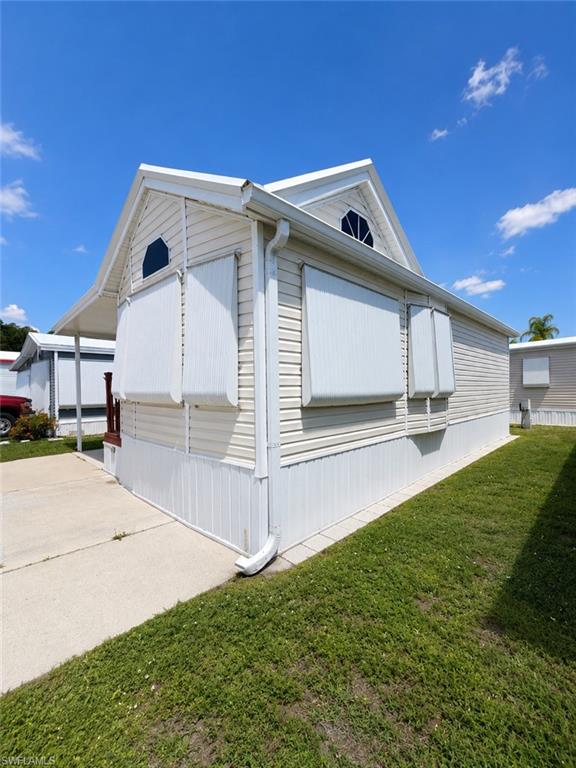 334 Blue Spring Ter Property Photo 3