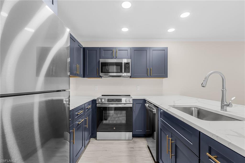 629 Nerita St A Property Photo 11