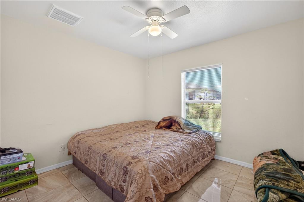 4700/4702 Leonard Blvd S Property Photo 17