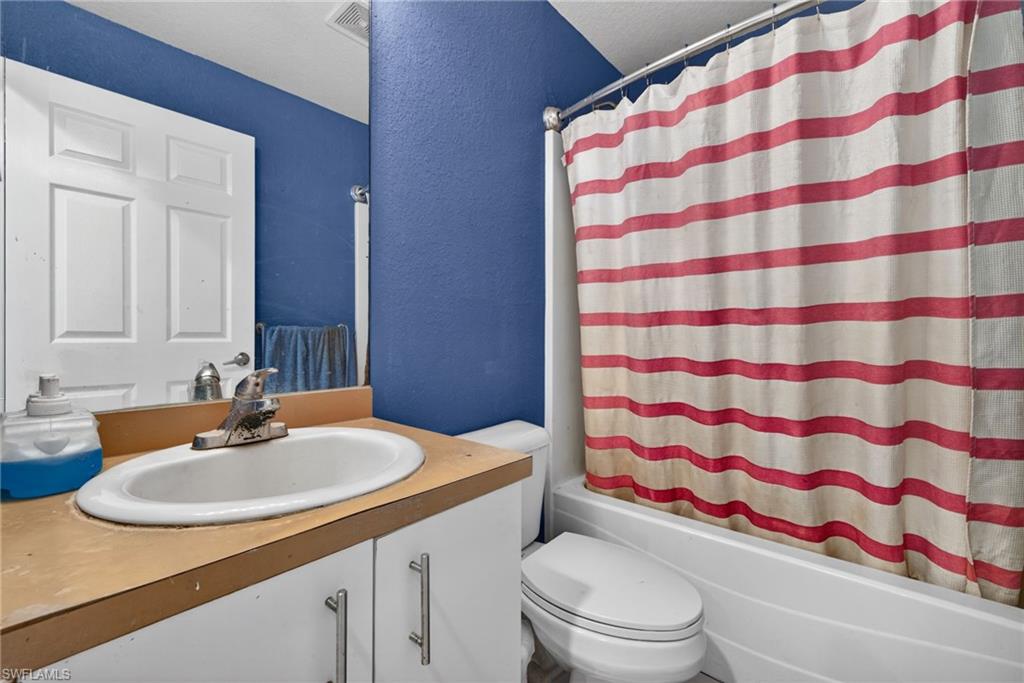 4700/4702 Leonard Blvd S Property Photo 33