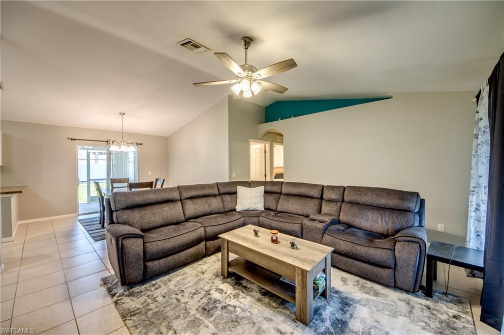 3227 Santa Barbara Blvd Property Photo 8